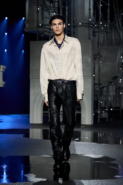 Look 34